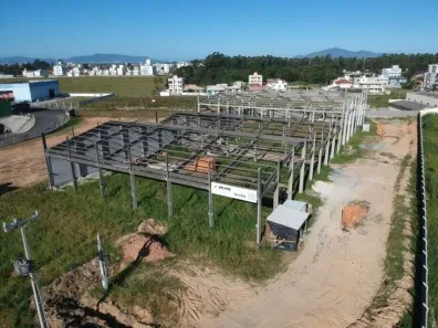 Galpão/Depósito/Armazém para alugar, 2575m² no Aririu, Palhoça