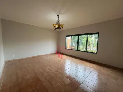 Casa com 3 Quartos para alugar, 245m² no Parque Residencial Lagoinha, Ribeirão Preto