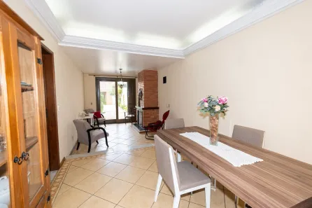 Casa com 5 Quartos à venda, 380m² no Centro, Pelotas