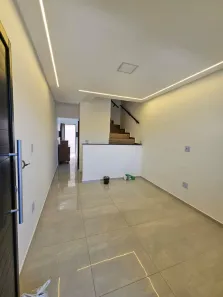 Sobrado com 3 Quartos para alugar, 105m² no Maracanã, Praia Grande