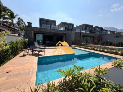 Casa de Condomínio com 4 Quartos à venda, 300m² no Maresias, São Sebastião