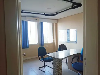 Sala Comercial à venda, 57m² no Centro Histórico, Porto Alegre