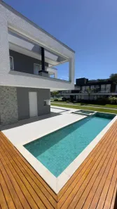 Casa com 4 Quartos à venda, 350m² no Ingleses do Rio Vermelho, Florianópolis