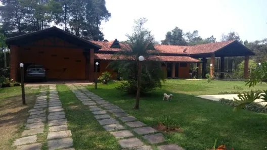 Fazenda/Sítio com 3 Quartos à venda, 8000m² no Centro, Caçapava