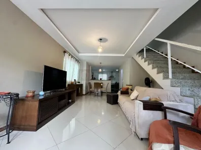 Casa com 3 Quartos à venda, 180m² no Itaipu, Niterói