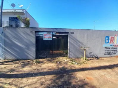 Casa com 3 Quartos para alugar, 144m² no Vila Nova, Arapongas