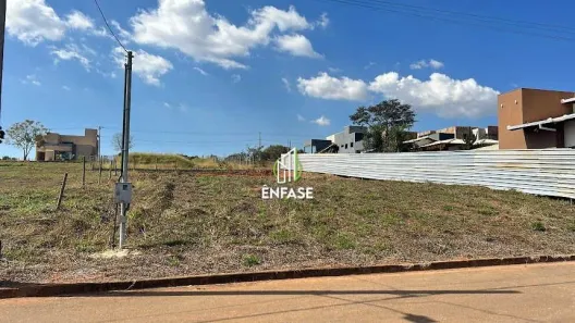 Lote/Terreno à venda, 1400m² no Condomínio Gran Royalle Igarapé, Igarapé