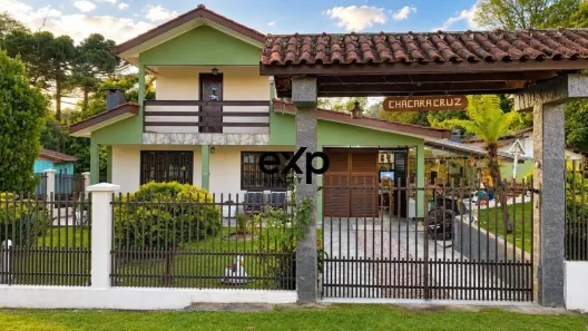 Fazenda/Sítio com 5 Quartos à venda, 360m² no Centro (Quatro Pinheiros), Mandirituba