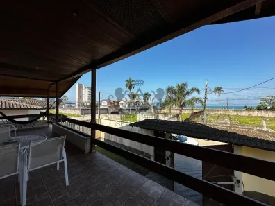 Sobrado com 4 Quartos à venda, 45m² no Balneário Gardem Mar, Caraguatatuba