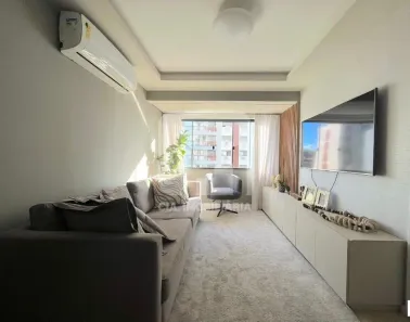 Apartamento com 3 Quartos para alugar, 76m² no Agronômica, Florianópolis