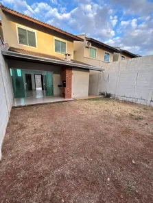 Casa de Condomínio com 3 Quartos à venda, 131m² no Residencial Center Ville, Goiânia