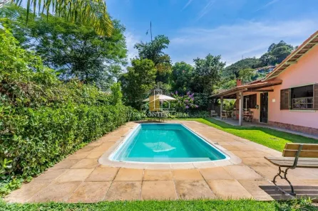 Casa com 3 Quartos à venda, 153m² no Bonsucesso, Petrópolis