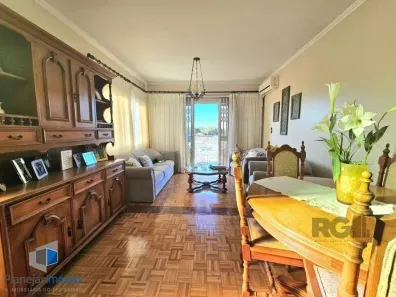 Casa com 4 Quartos à venda, 300m² no Partenon, Porto Alegre