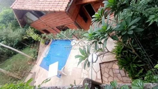 Casa com 1 Quarto à venda, 200m² no Pedro do Rio, Petrópolis
