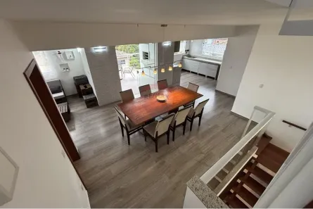 Casa com 4 Quartos à venda, 227m² no Sambaqui, Florianópolis