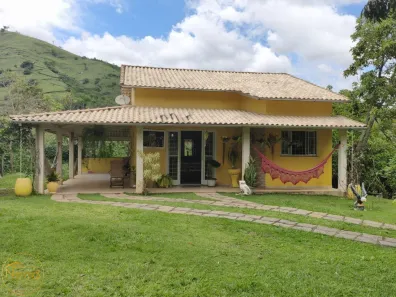 Casa com 3 Quartos à venda, 224m² no Maravilha, Paty do Alferes