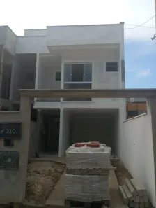 Sobrado com 3 Quartos à venda, 111m² no Itacolomi, Balneário Piçarras