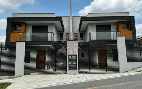 Sobrado com 3 Quartos à venda, 150m² no Butiatuvinha, Curitiba
