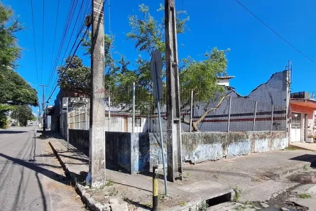Ponto Comercial à venda, 240m² no Lagoa Nova, Natal