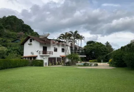 Casa com 5 Quartos à venda, 328m² no Albuquerque, Teresópolis