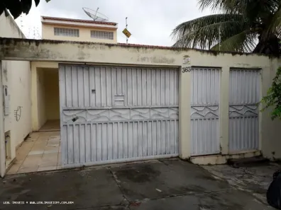Casa com 2 Quartos para alugar, 120m² no Centro, Presidente Prudente