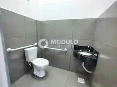 Ponto Comercial para alugar, 28m² no Jardim Brasília, Uberlândia