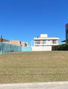 Lote/Terreno à venda, 423m² no Laranjal, Pelotas