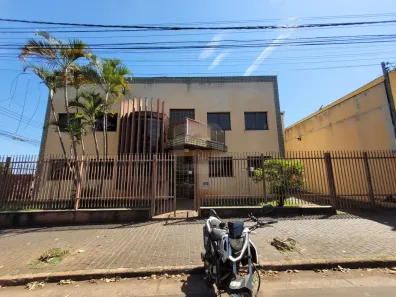 Prédio Comercial à venda, 750m² no Segismundo Pereira, Uberlândia