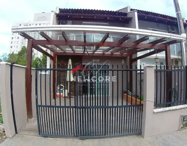 Sobrado com 3 Quartos à venda, 74m² no Itacolomi, Balneário Piçarras
