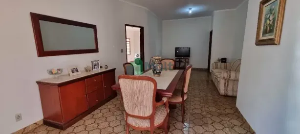 Casa com 3 Quartos à venda, 175m² no Jardim São Luiz, Ribeirão Preto