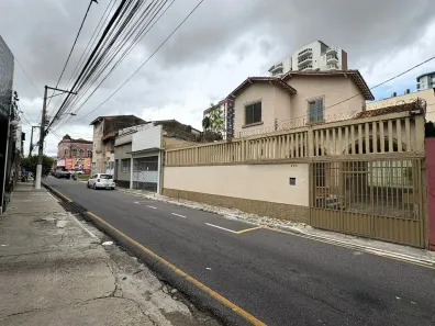 Casa com 5 Quartos para alugar, 364m² no Campina, Belém