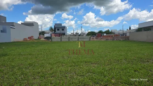 Lote/Terreno à venda, 250m² no Nossa Senhora Aparecida I, Saltinho