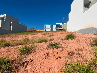 Lote/Terreno à venda, 300m² no Salvaterra, Juiz de Fora