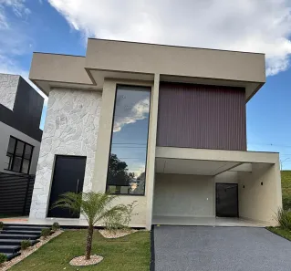 Casa de Condomínio com 4 Quartos à venda, 255m² no Jardins Capri, Senador Canedo