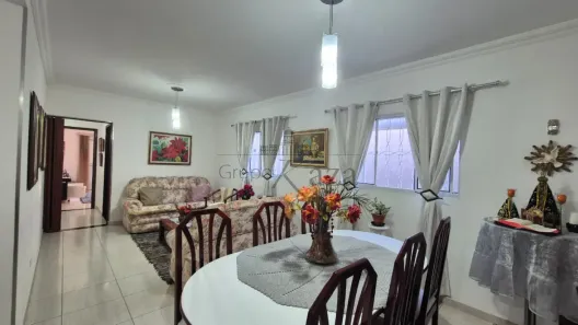 Casa com 4 Quartos à venda, 199m² no Jardim Flórida, Jacareí