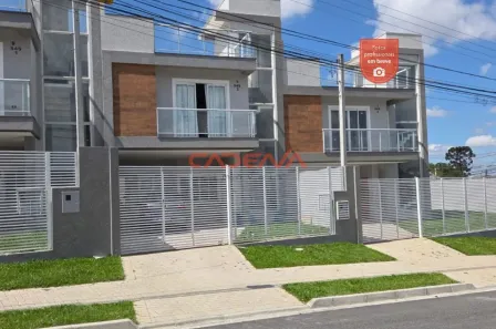 Sobrado com 3 Quartos à venda, 138m² no Capão Raso, Curitiba