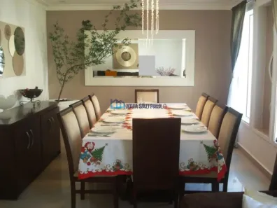 Sobrado com 4 Quartos à venda, 400m² no Parque do Castelo, São Paulo