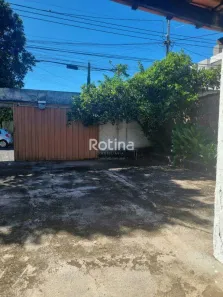 Lote/Terreno à venda, 360m² no Santa Mônica, Uberlândia