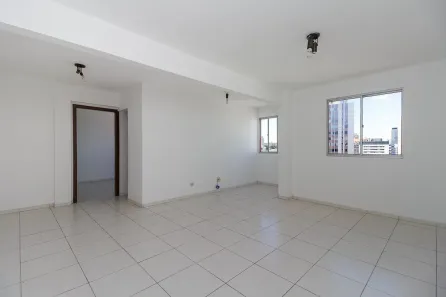 Ponto Comercial com 2 Quartos para alugar, 61m² no Centro, Curitiba
