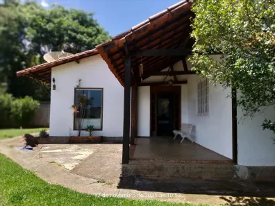 Fazenda/Sítio com 3 Quartos à venda, 121m² no Sítio Morro Sereno, Brumadinho