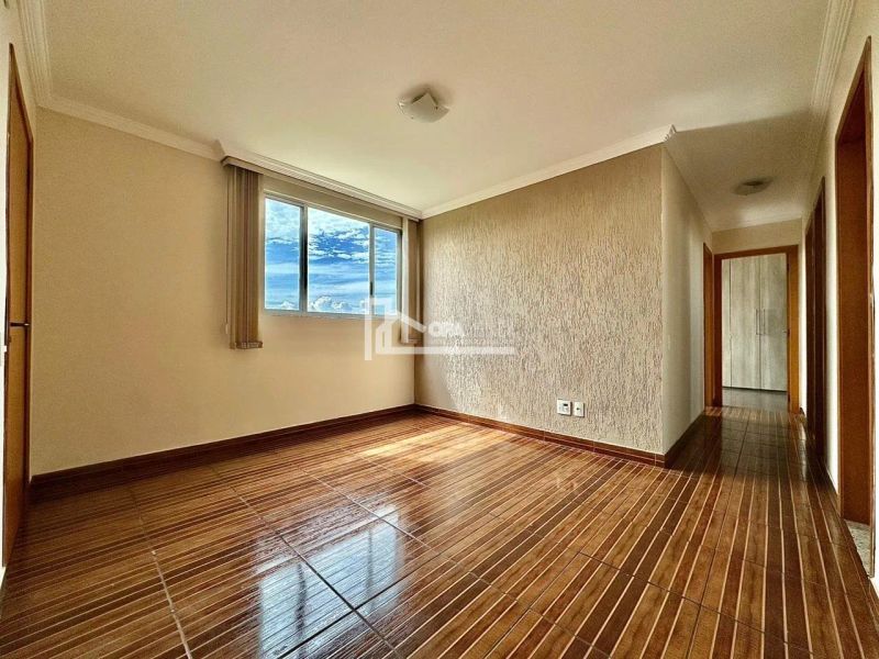Apartamento com 3 quartos — Jardim Guanabara, Belo Horizonte