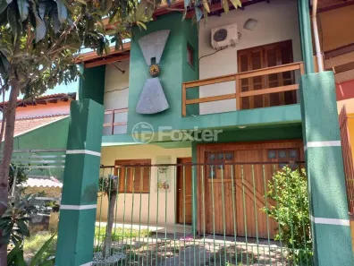 Casa com 3 Quartos à venda, 175m² no Vila Nova, Porto Alegre