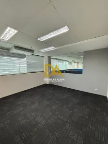 Sala Comercial para alugar, 210m² no Dezoito do Forte Empresarial/Alphaville., Barueri
