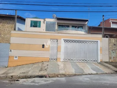 Sobrado com 4 Quartos à venda, 220m² no Jardim Antonio Von Zuben, Campinas