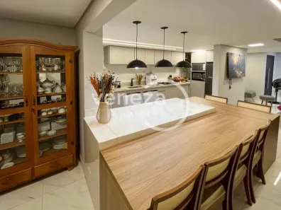 Casa com 4 Quartos à venda, 164m² no Jardim Albatroz, Londrina