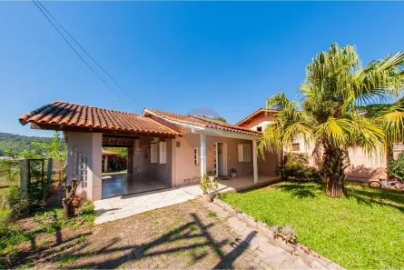Casa com 3 Quartos à venda, 120m² no Santo Antônio, Montenegro