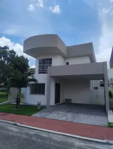Casa de Condomínio com 4 Quartos para alugar, 250m² no Tapanã (Icoaraci), Belém