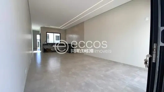 Casa com 3 Quartos à venda, 270m² no Cidade Jardim, Uberlândia