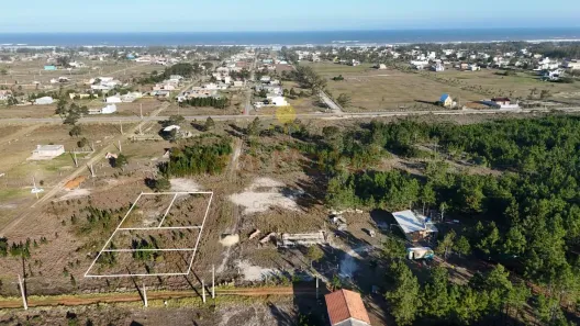 Lote/Terreno à venda, 366m² no , Balneário Gaivota