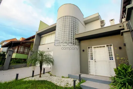 Casa com 3 Quartos à venda, 307m² no Jardim Itu, Porto Alegre